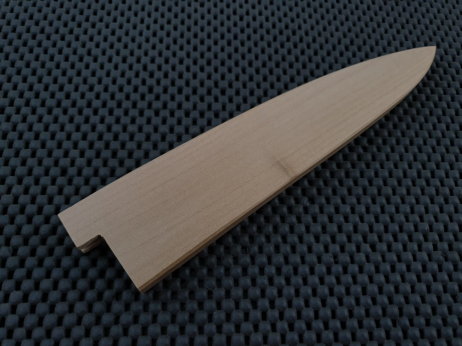 Saya (Knife Sheath) By Hitohira Japan | Petty Knife (Ho Wood) - 150mm 4 Saya (Knife Sheath) By Hitohira Japan | Petty Knife (Ho Wood) - 150mm - Billede 2