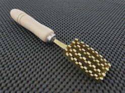 Hitohira Brass Fish Scaler (Small Or Large)