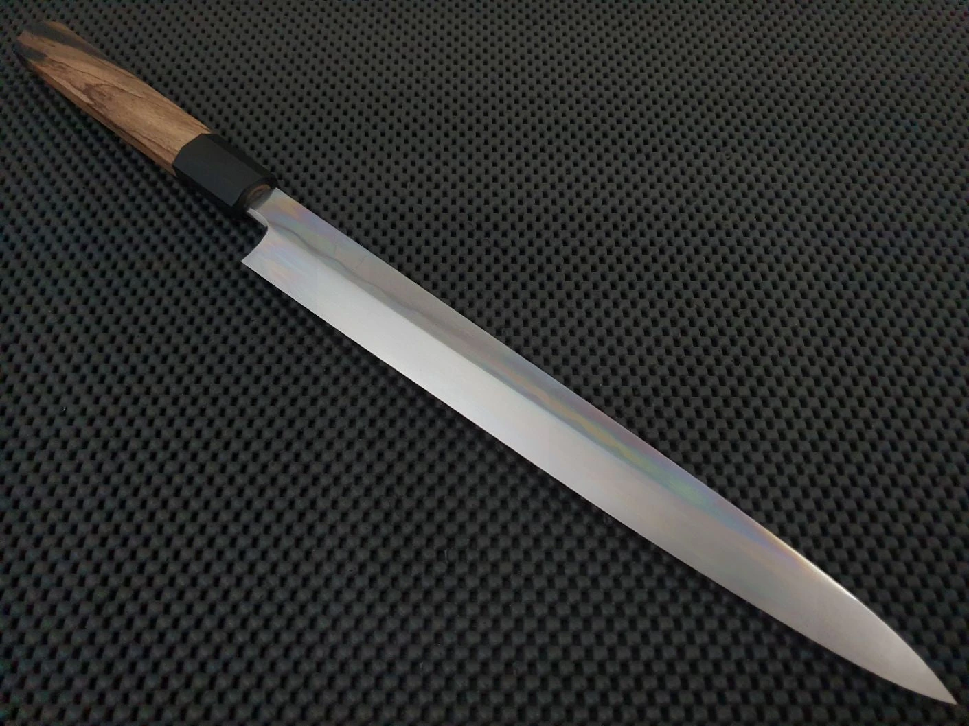 Hitohira Togashi Tanryumon Mizu Honyaki | 300mm Yanagiba Knife (Aogami) 3 Hitohira Togashi Tanryumon Mizu Honyaki | 300mm Yanagiba Knife (Aogami)