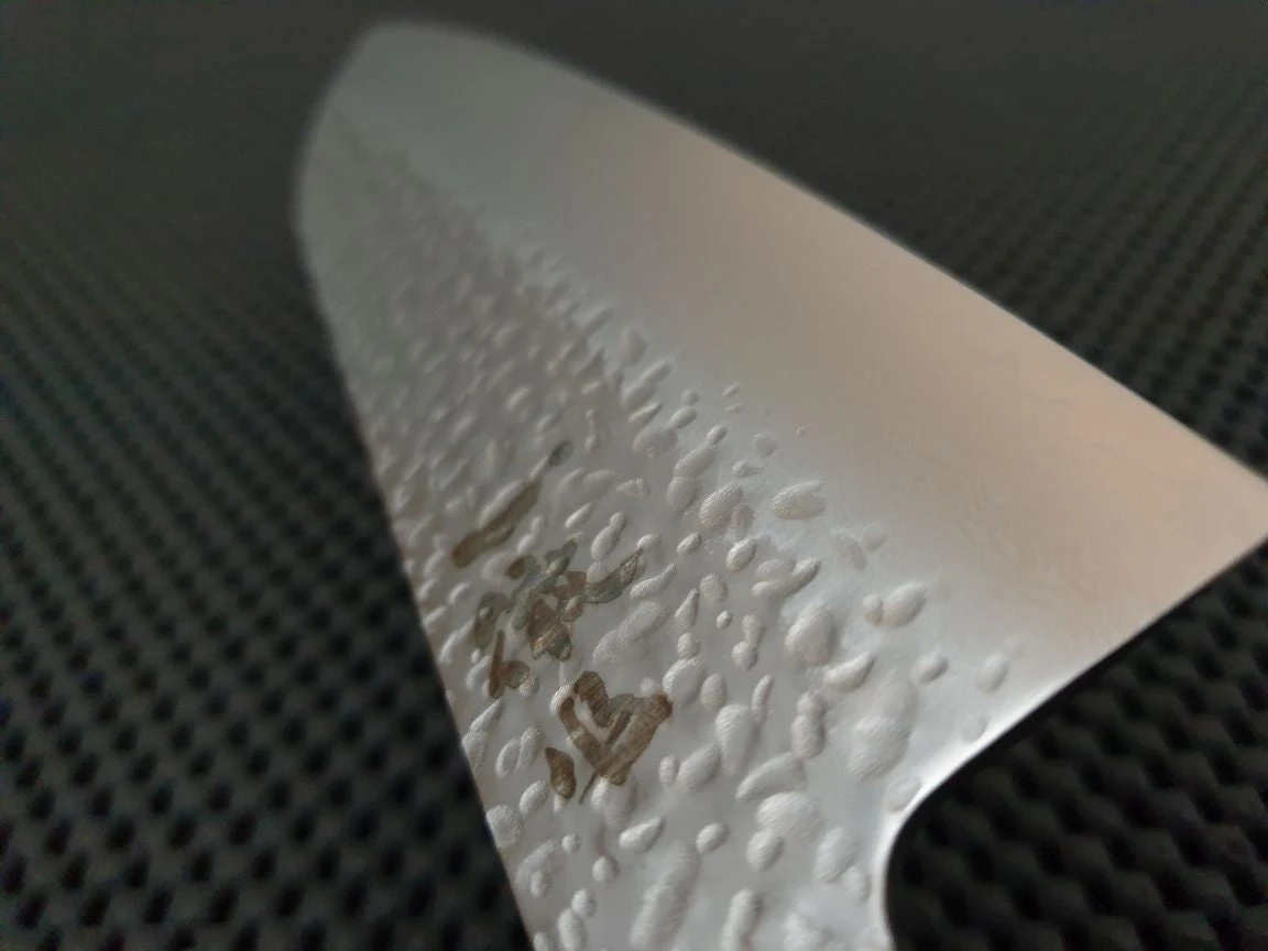 Ittetsu Damascus | 180 Santoku Knife 6 Ittetsu Damascus | 180 Santoku Knife - Billede 4