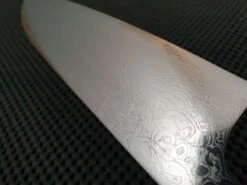 Yoshida Hamono Damascus | 180 Santoku Knife -Profil Optik Salgsbutik HochoSydney 010 17bb3816 fcc0 4fb7 9d4b 4031025ccb91