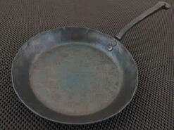 Kanatoko Japan | Hand Forged Iron Frying Pan (240mm)