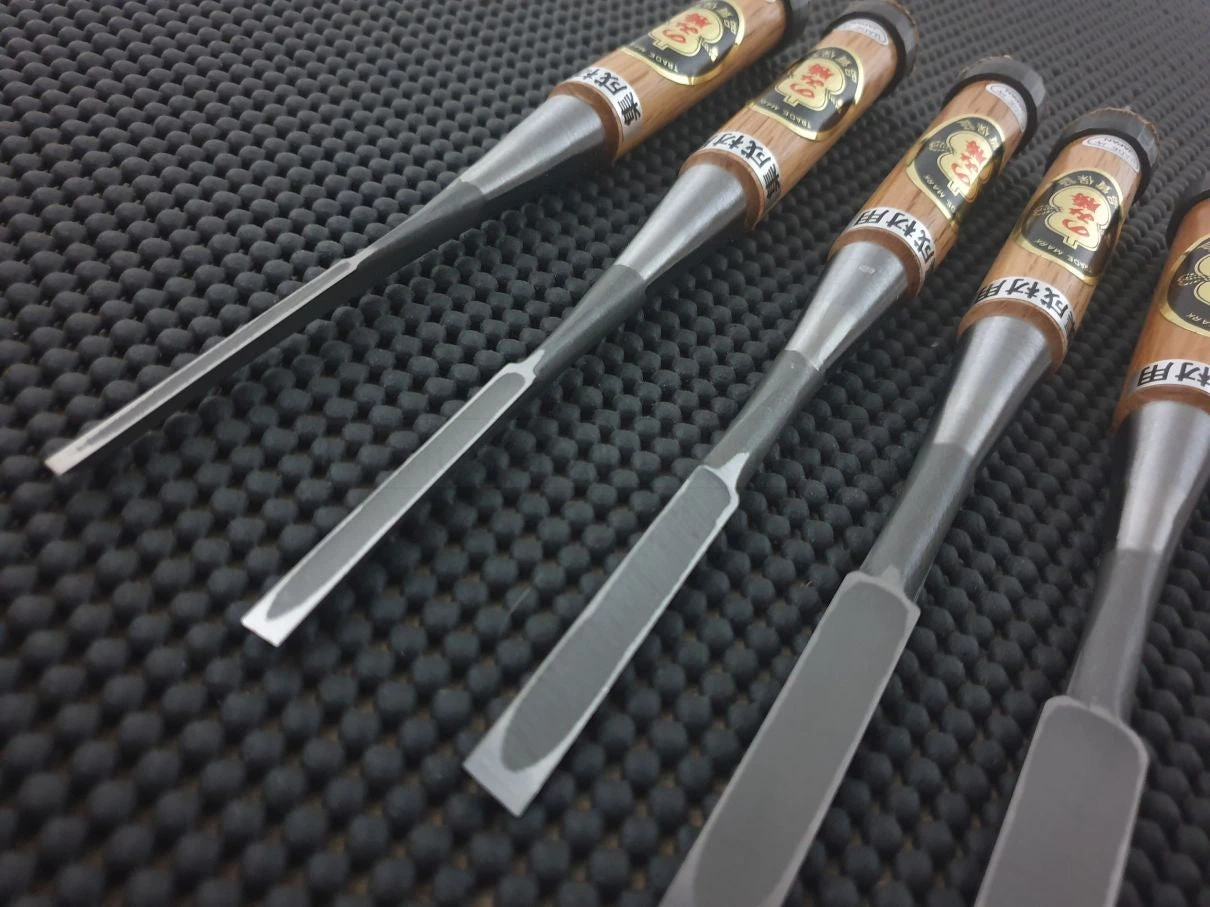 Kanetomo SFS Oire Nomi | 10 Piece Japanese Chisel Set (w/ Timber Box) 8 Kanetomo SFS Oire Nomi | 10 Piece Japanese Chisel Set (w/ Timber Box) - Billede 6