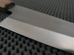 Konosuke Sakai GS+ Nashiji | 210 Gyuto Knife 13 Konosuke Sakai GS+ Nashiji | 210 Gyuto Knife -Profil Optik Salgsbutik KonosukeSakaiGS NashijiKnife 012