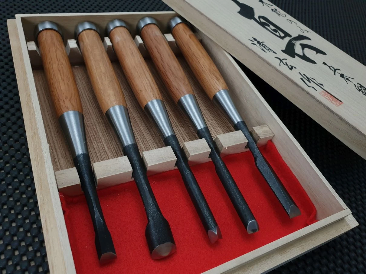 Kawasei Japanese Carving Chisels | Makoto-5 Premium Wood Carving Set (5 Pieces) 3 Kawasei Japanese Carving Chisels | Makoto-5 Premium Wood Carving Set (5 Pieces)