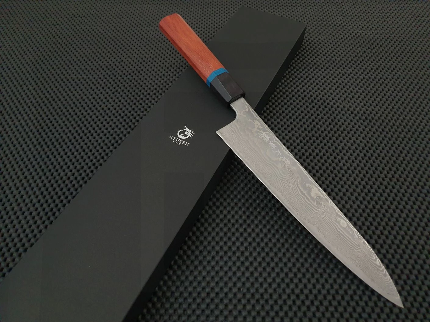 Ryusen Bonten Unryu | 210 Gyuto Knife 8 Ryusen Bonten Unryu | 210 Gyuto Knife - Billede 6