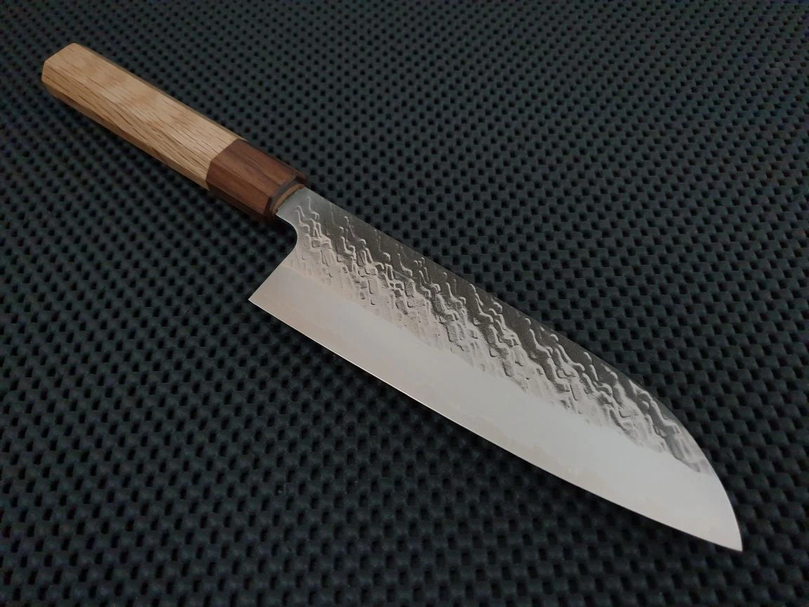 Takeshi Saji | SPG STRIX 180 Santoku Knife 3 Takeshi Saji | SPG STRIX 180 Santoku Knife
