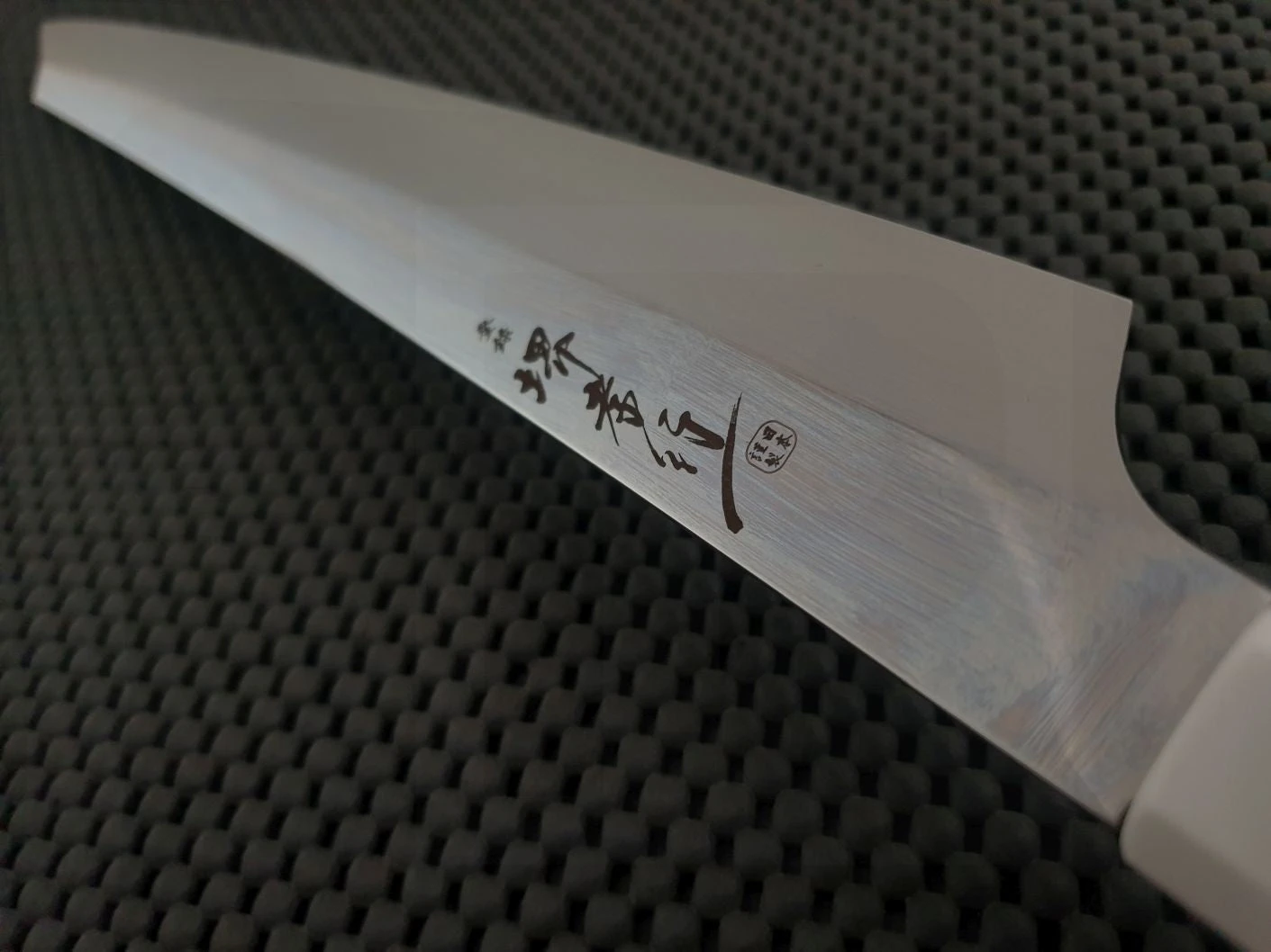Sakai Takayuki Ginryu | 300mm Honyaki Kengata Yanagiba Knife 6 Sakai Takayuki Ginryu | 300mm Honyaki Kengata Yanagiba Knife - Billede 4