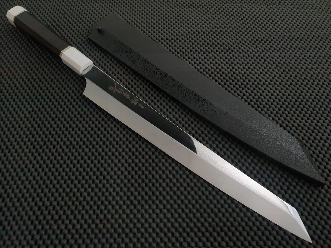 Sakai Takayuki Ginryu | 300mm Honyaki Kengata Yanagiba Knife 9 Sakai Takayuki Ginryu | 300mm Honyaki Kengata Yanagiba Knife - Billede 7