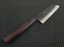 Yoshida Hamono ZDP Kurouchi | 180mm Santoku Knife 9 Yoshida Hamono ZDP Kurouchi | 180mm Santoku Knife -Profil Optik Salgsbutik YoshidaHamonoZDPKurouchi180mmSantokuKnife03 946c43e6 fd3f 4c36 9c4c 3a0d5af3a7fe