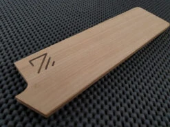 Saya (Knife Sheath) By Zuki Woodworks | 180 Nakiri (Ho Wood) 8 Saya (Knife Sheath) By Zuki Woodworks | 180 Nakiri (Ho Wood) -Profil Optik Salgsbutik ZukiWoodworksJapaneseKnifeSaya 09